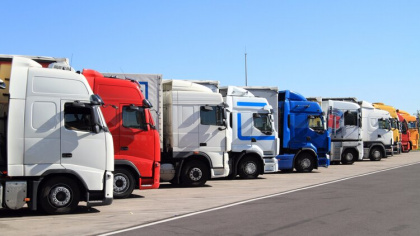 Иностранным грузовикам продлили ограничения еще на полгода